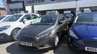 FORD FOCUS 1.0T ECOBOOST ZETEC 5DR 4,495 2017 69,000 MILES MANUAL PETROL...